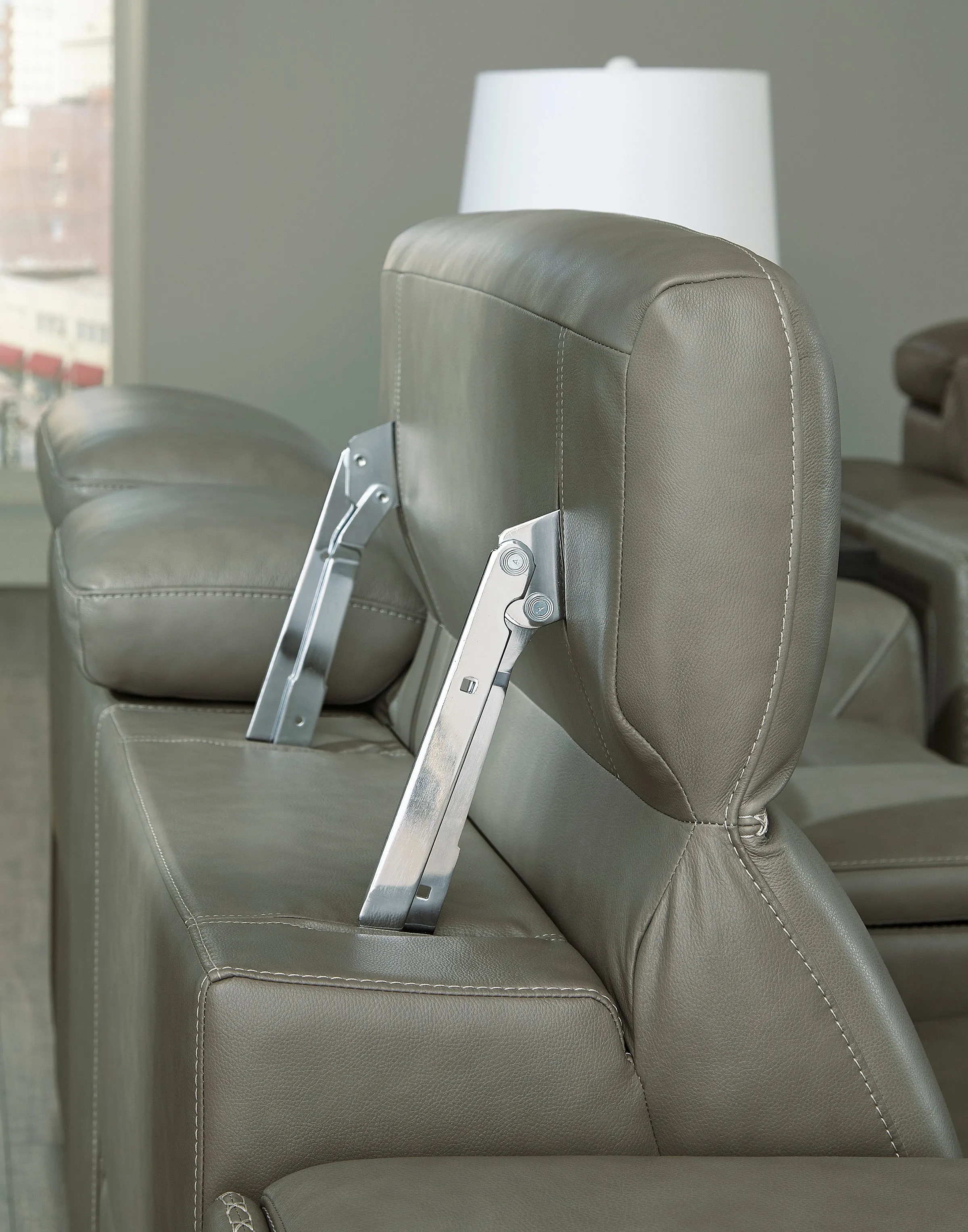 Cori 6 Piece Leather Reclining Sectional