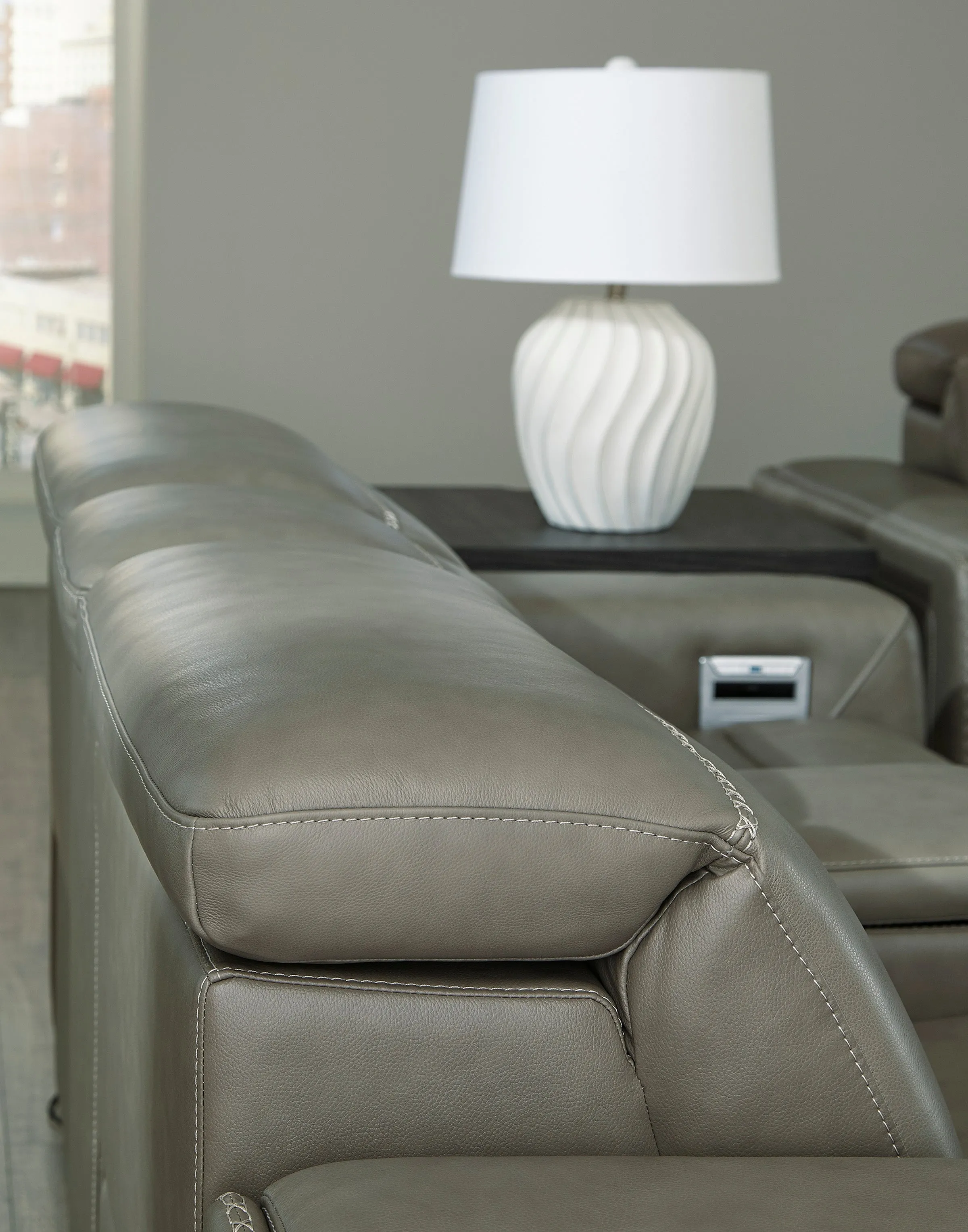 Cori 6 Piece Leather Reclining Sectional