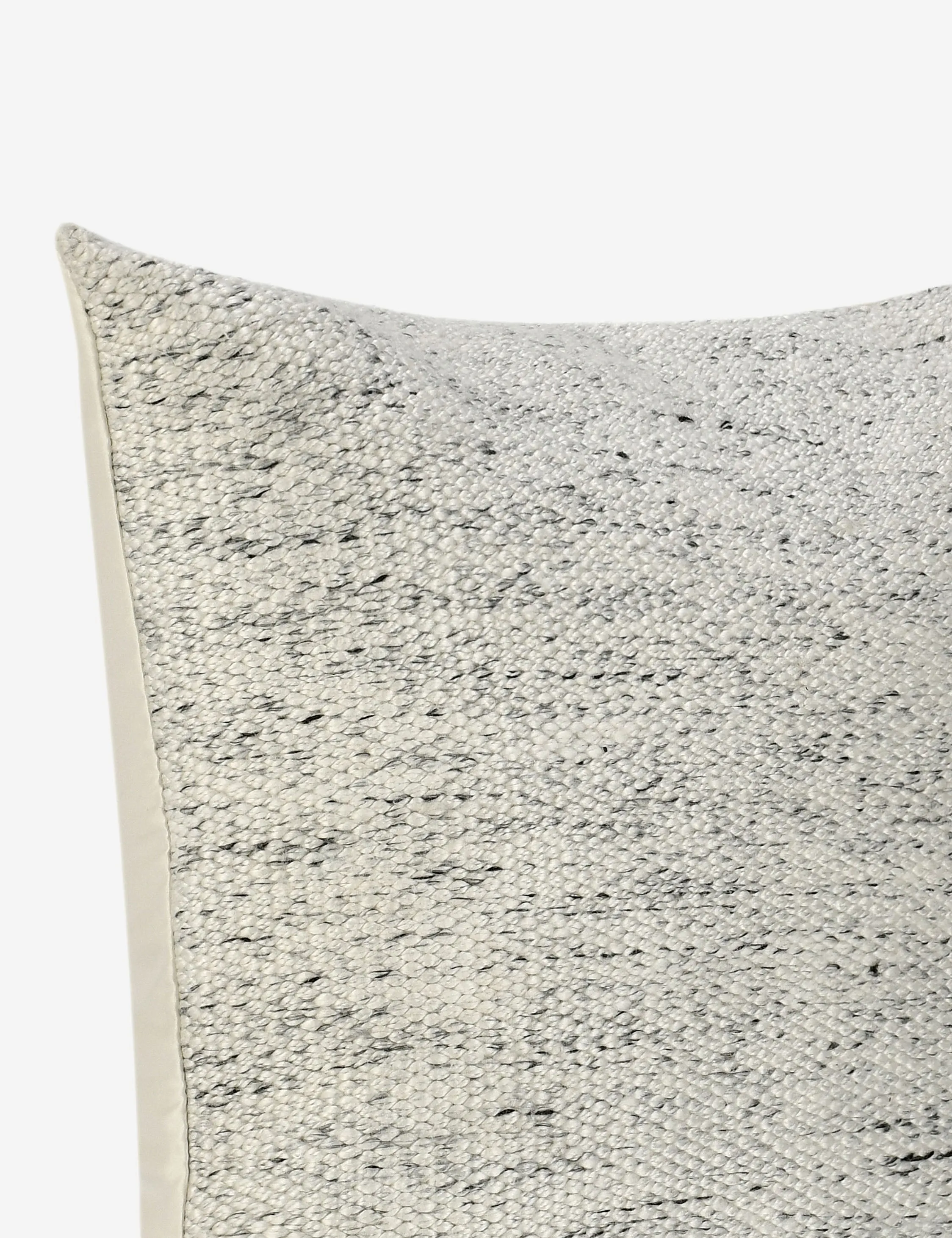 Demari Pillow