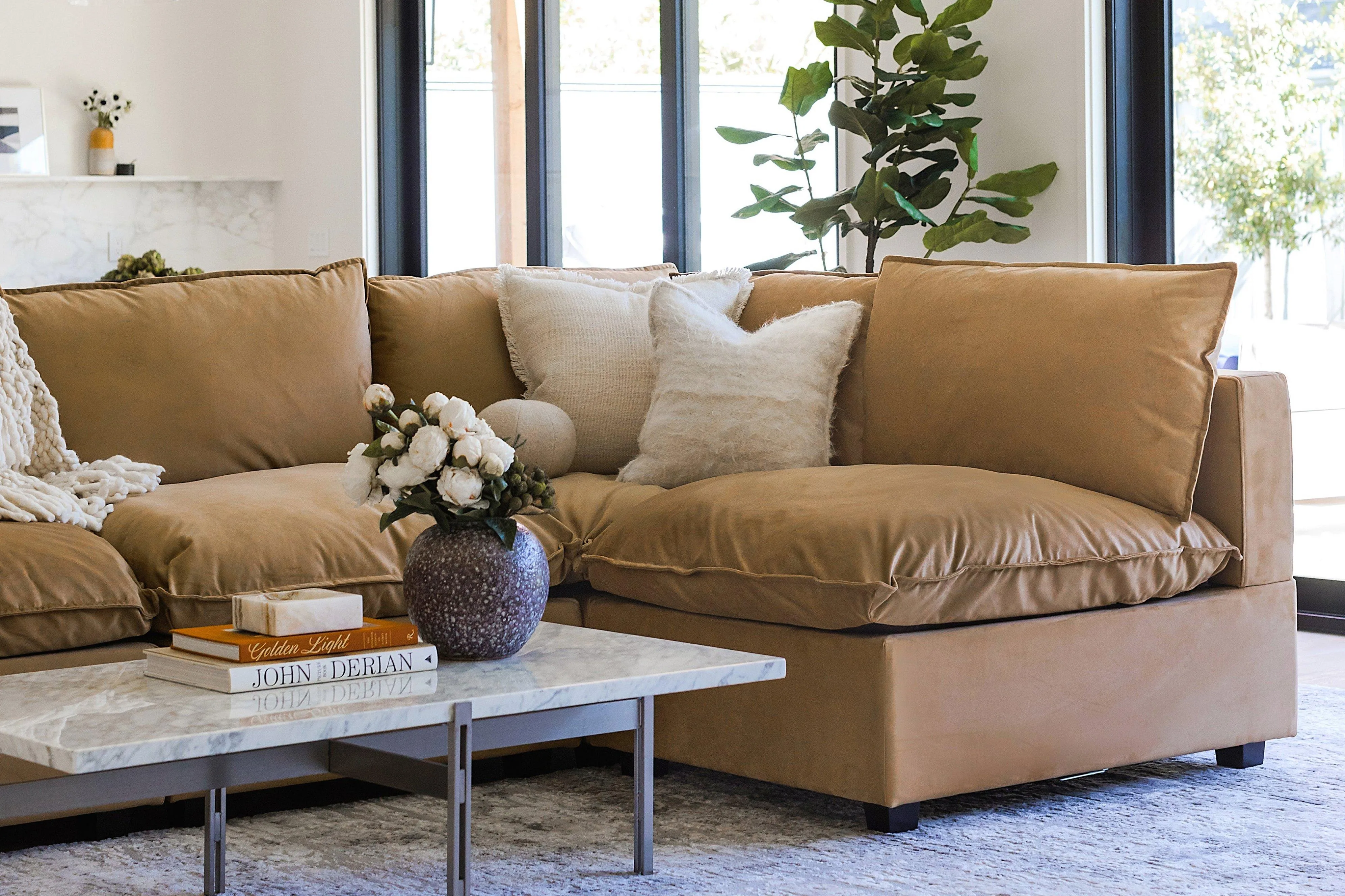 Kova Box Cushion Armless