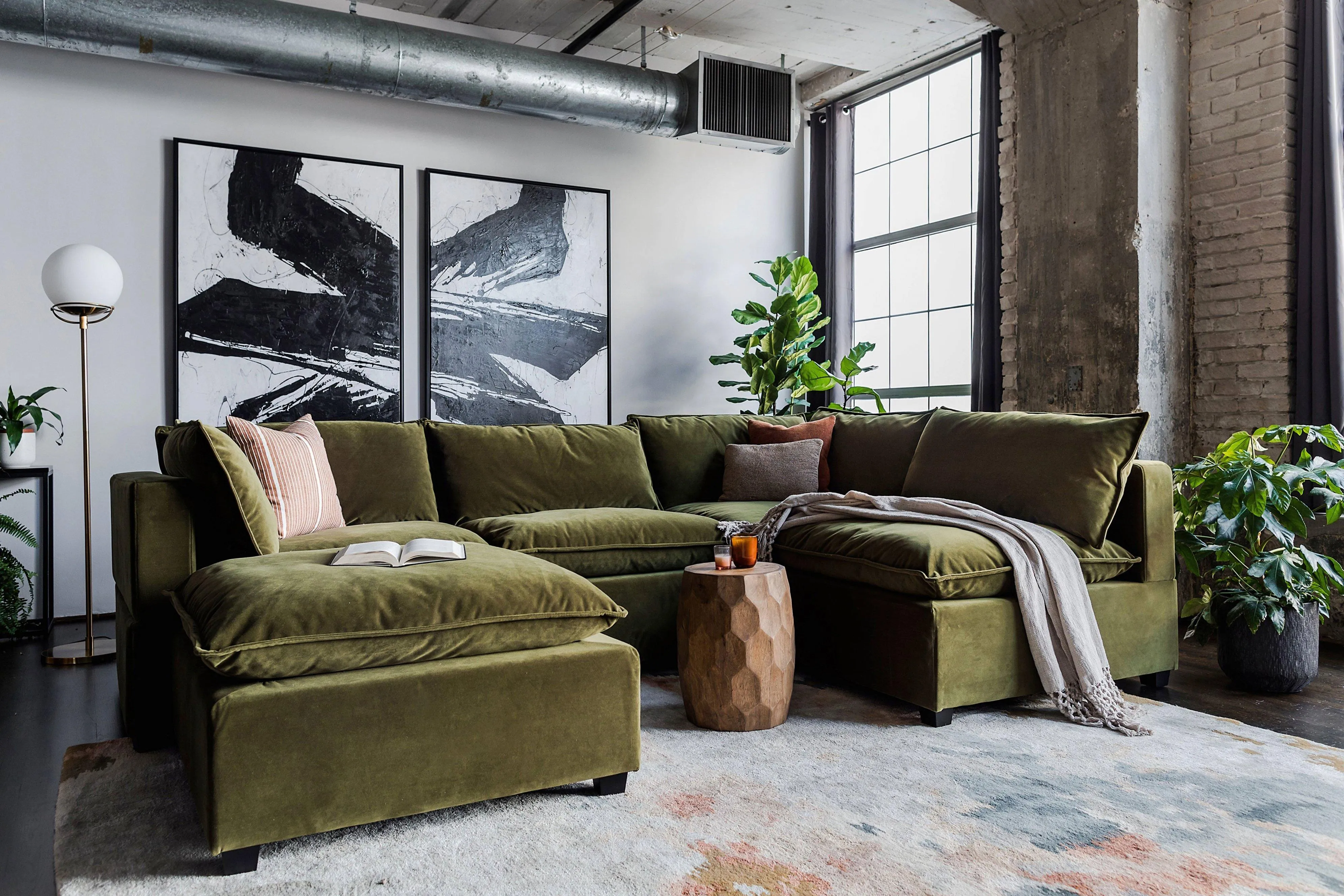 Kova Box Cushion L-Shape   Ottoman