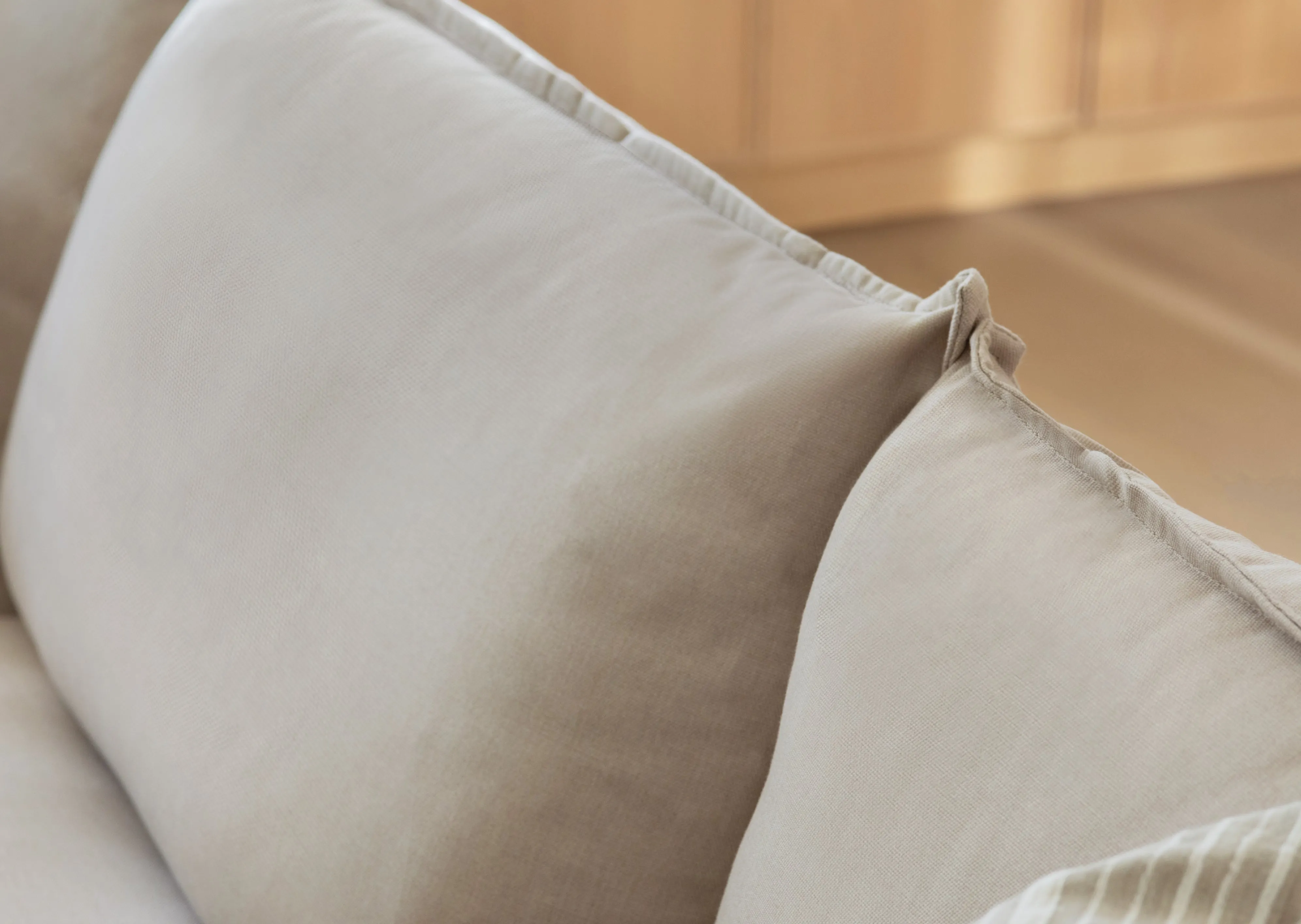 Kova Box Cushion L-Shape