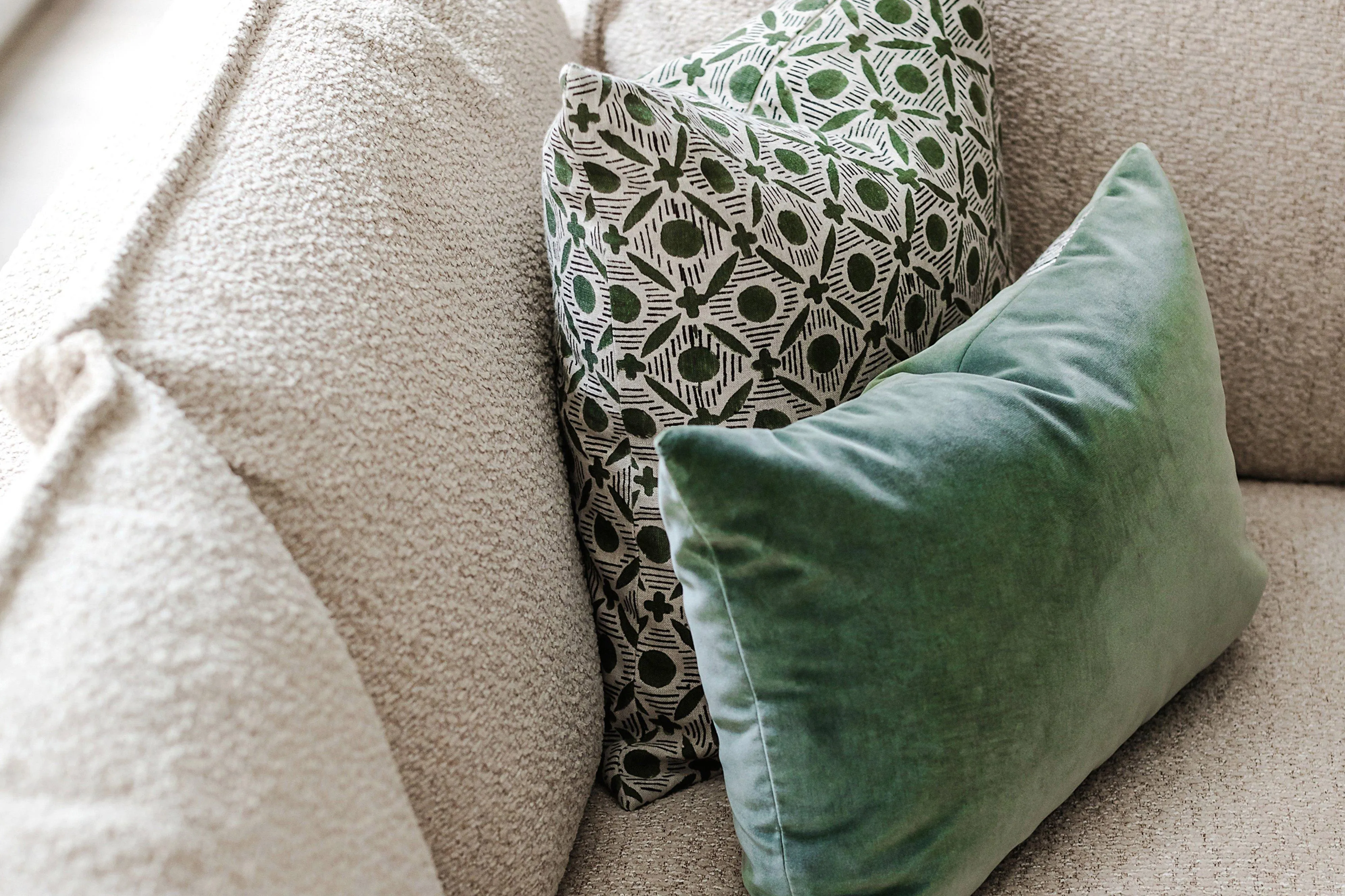 Kova Pillow Cushion Pit