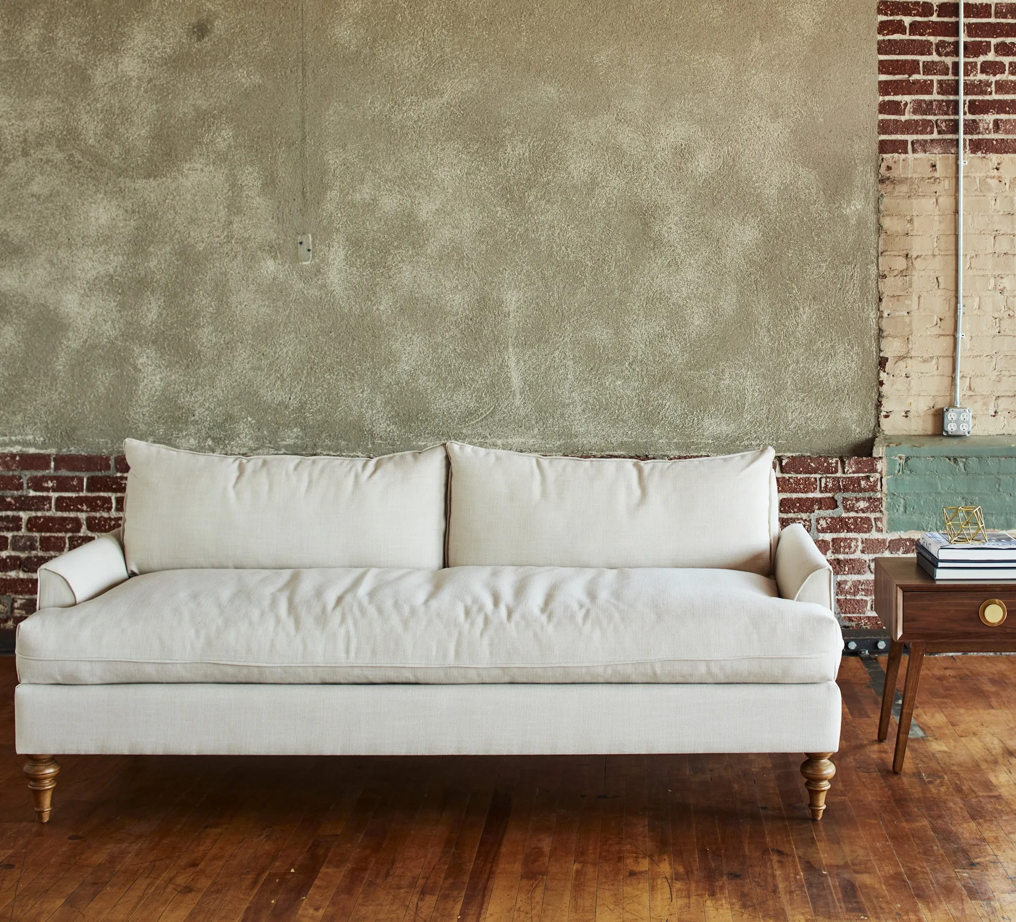 Saxon Apartment Size Sofa